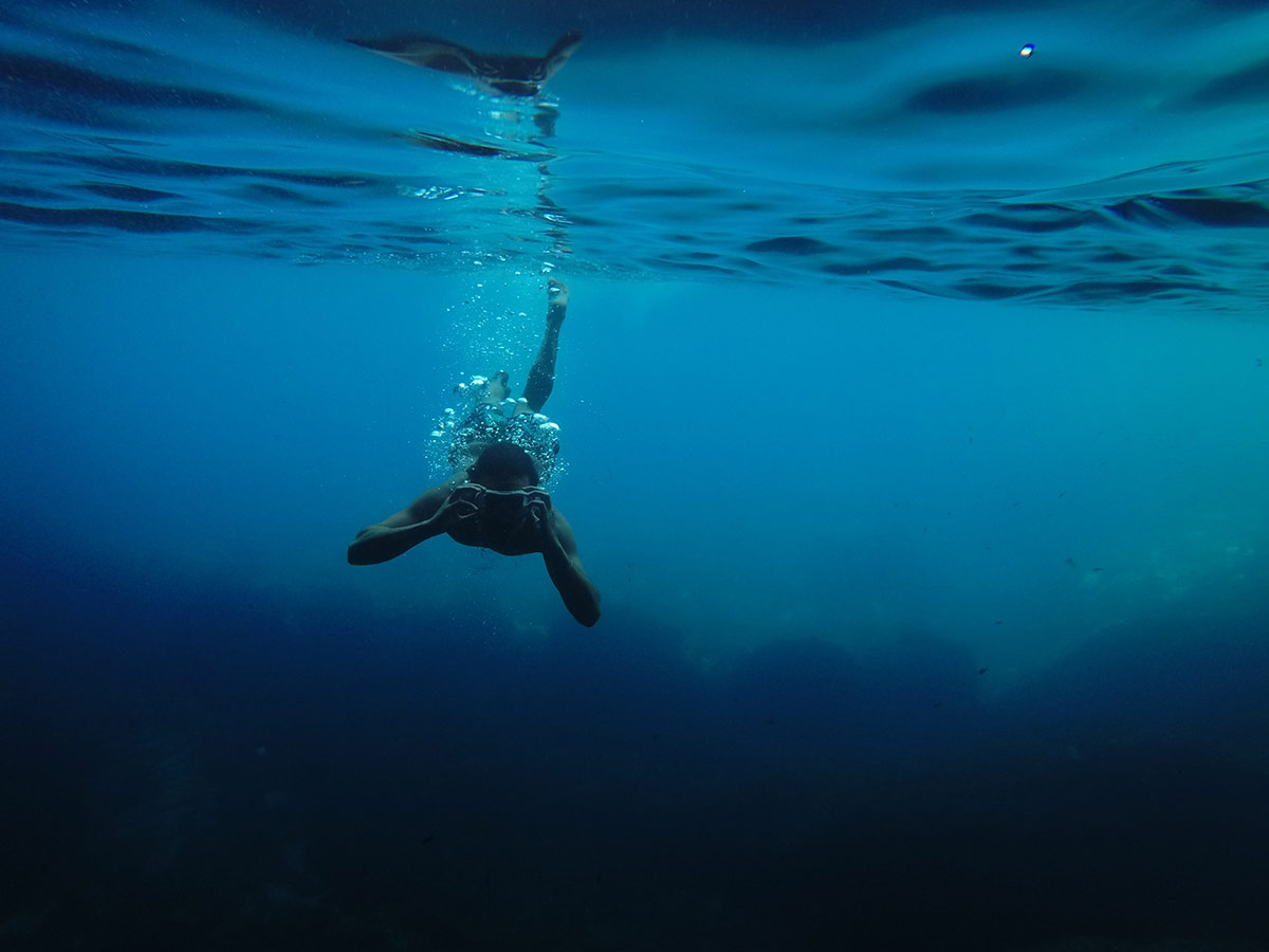 underwater photographer snorkeling